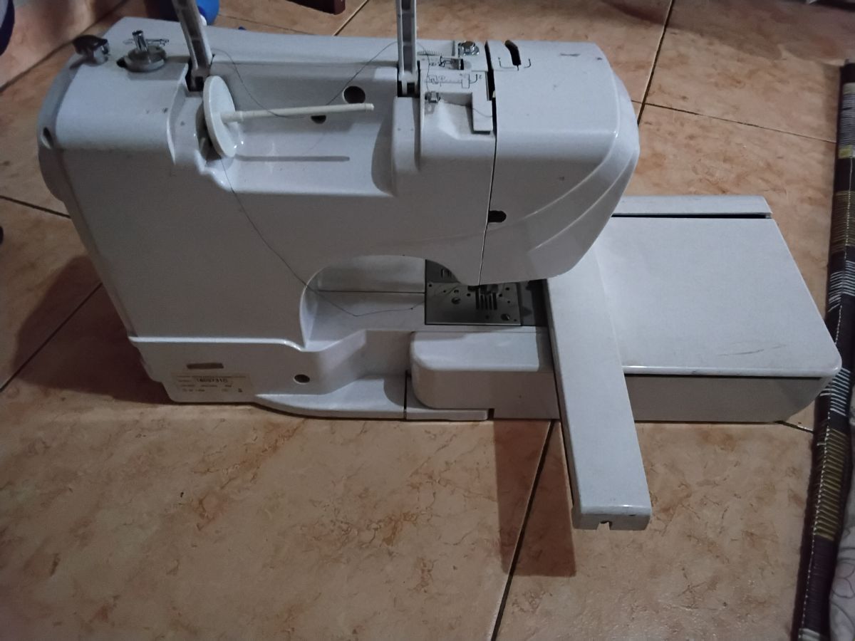 Yinghe Domestic Embroidery & Sewing Machine