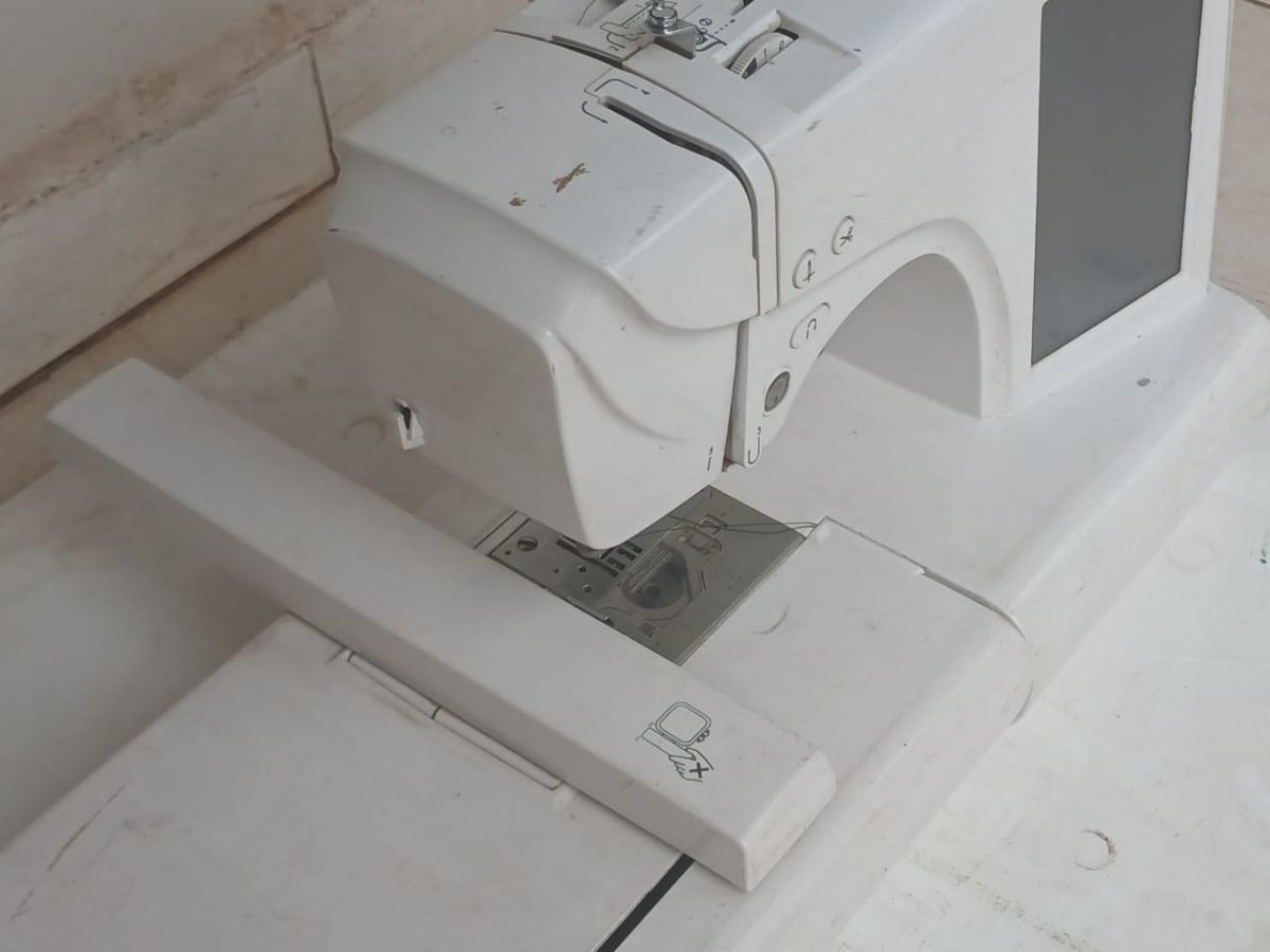 Yinghe Domestic Embroidery & Sewing Machine