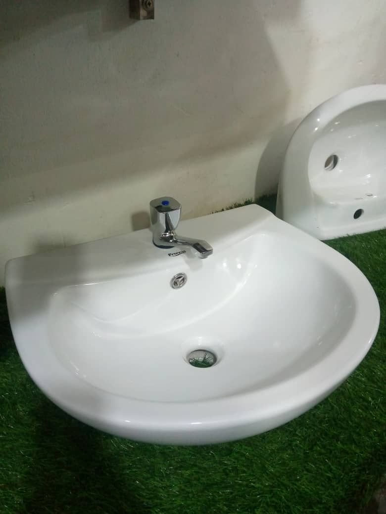 Hand Basin Completely Set