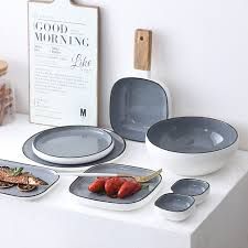 Dinner plates