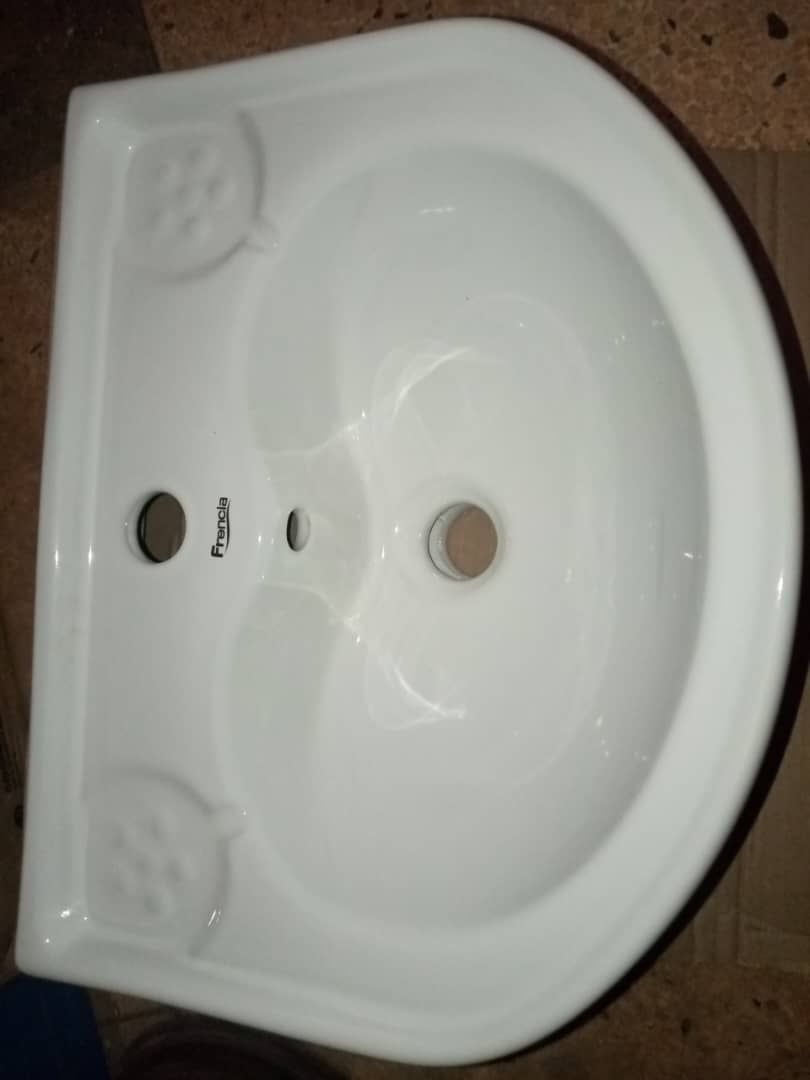 Hand Basin Completely Set